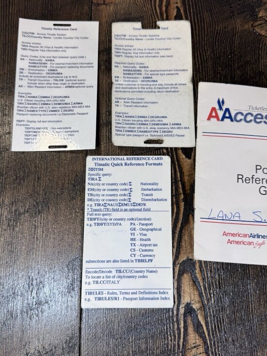 American Airlines Accessories - American Airlines Pocket Reference Guide And Timatic Card